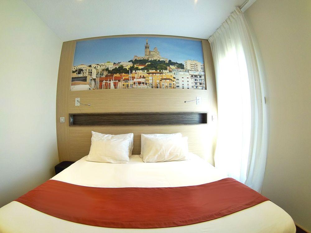 Greet Hotel Marseille Provence Aeroport Vitrolles  Exterior photo